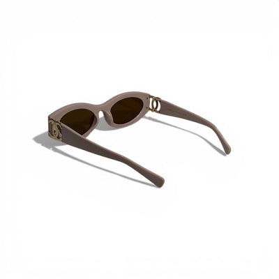 🕶️🤎 Chanel Oval Sunglasses with Gold CC Logo 🤎🕶️