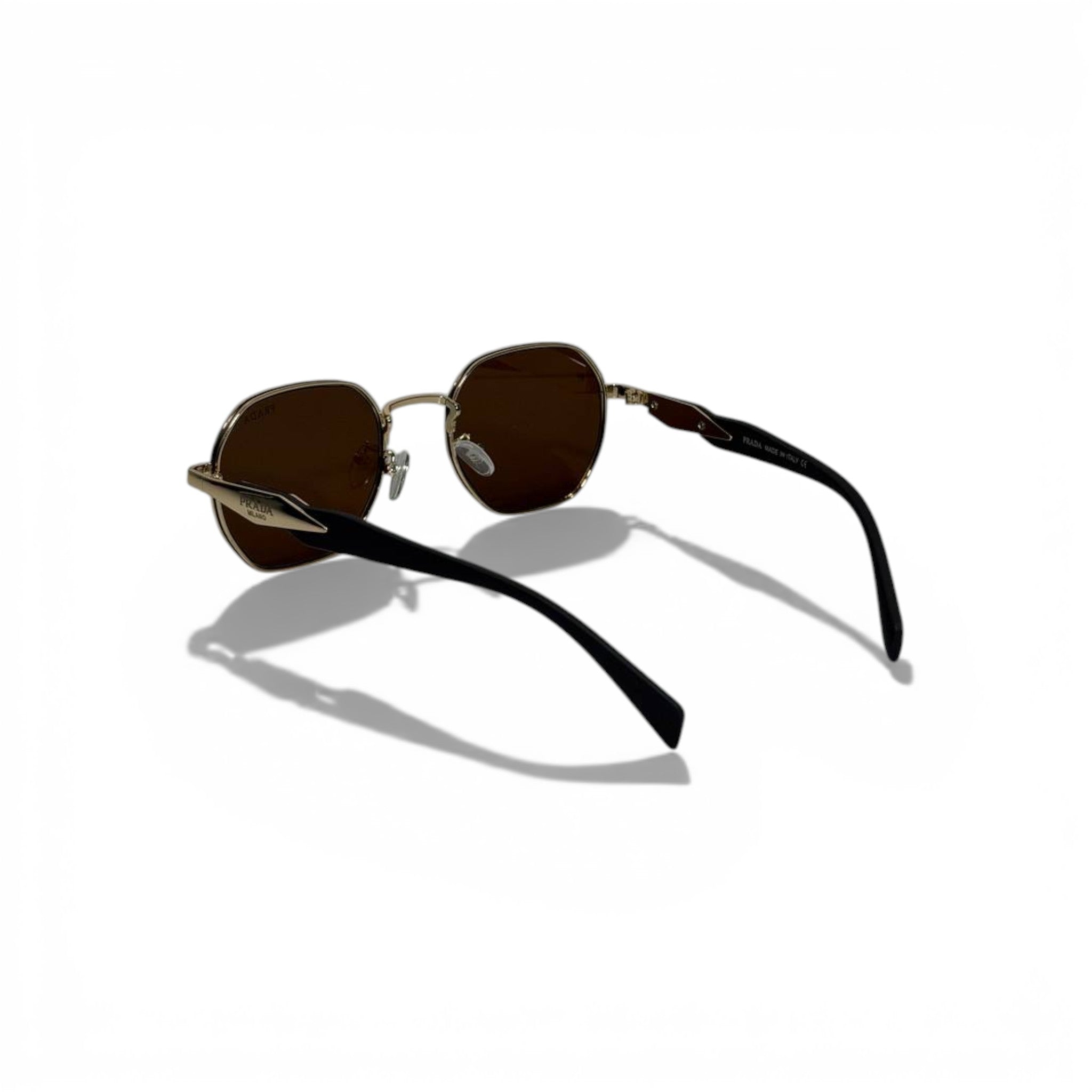 Prada Square Sunglasses – Brown Lens with Gold Frame Elegance 🕶️✨