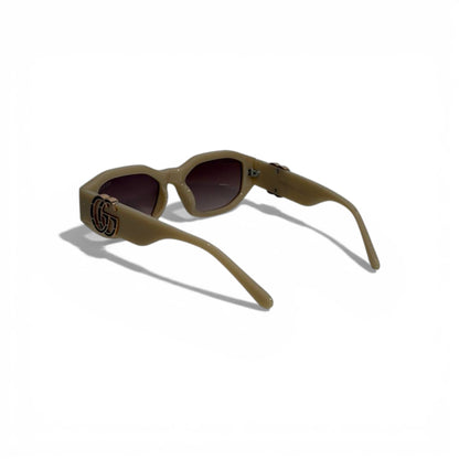 Gucci GG Logo Sunglasses – Beige Acetate with Iconic Gold Detail 🕶️✨