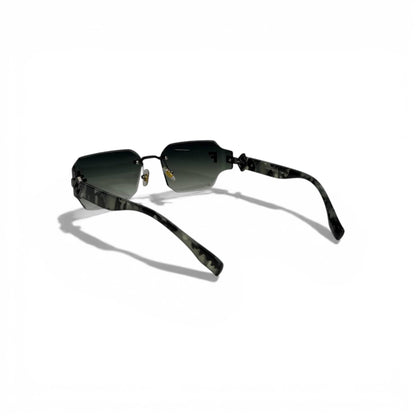 Fendi Geometric Sunglasses Gradient Lenses Luxury Statement 🕶️🖤✨