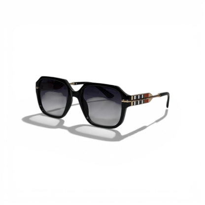 Burberry Black Square Sunglasses Iconic Check Detail Luxury 🕶️🖤✨