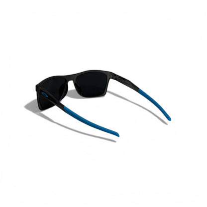 OAKLEY Black Square Sunglasses with Blue Icon – Sporty Performance Meets Modern Style 🔥💙