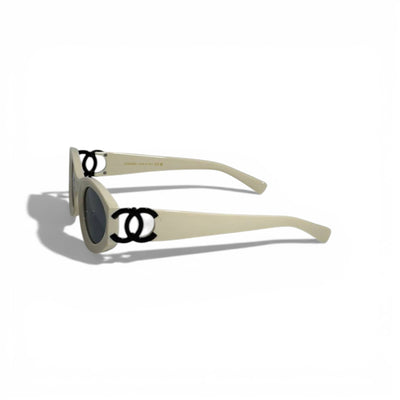 ✨🕶️ Chanel Oval Sunglasses in Ivory with Iconic CC Logo 🕶️✨