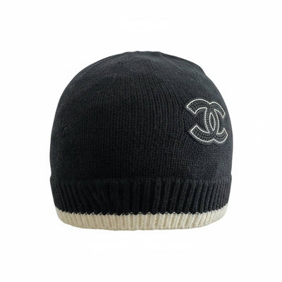 🧢 Chanel CC Knit Beanie – Timeless Parisian Luxury 🖤🤍❄️