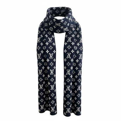🧣 Louis Vuitton Monogram Double-Face Scarf – Reversible Luxury Statement ✨🖤🤍