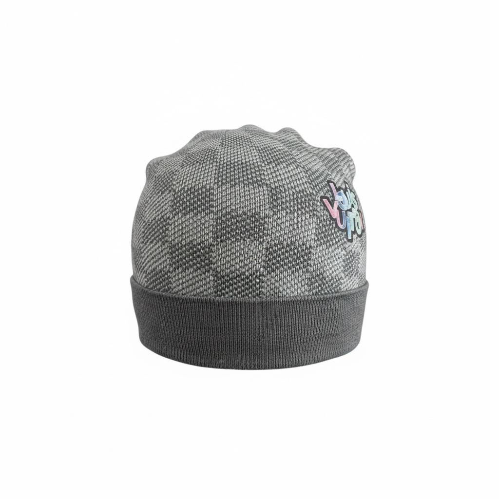🧢 Louis Vuitton Reversible Knit Beanie – Modern Street Luxury 🩶✨