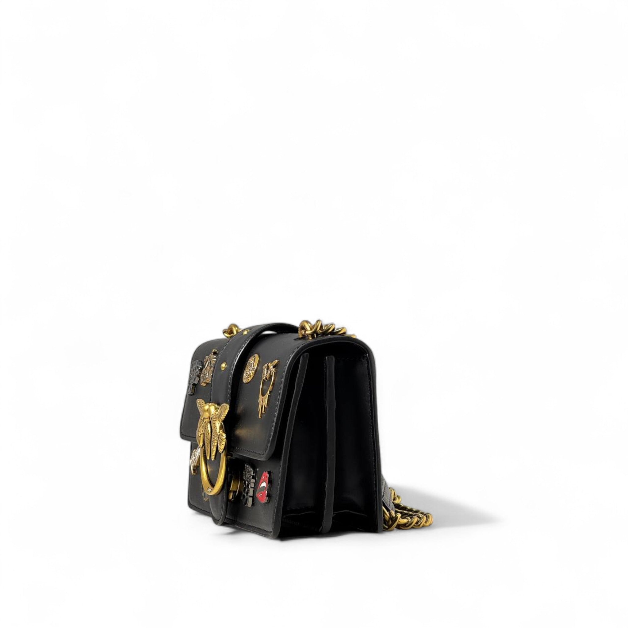 Pinko Black Patch Love Bag 🖤🔥 – Bold Icons & Golden Attitude