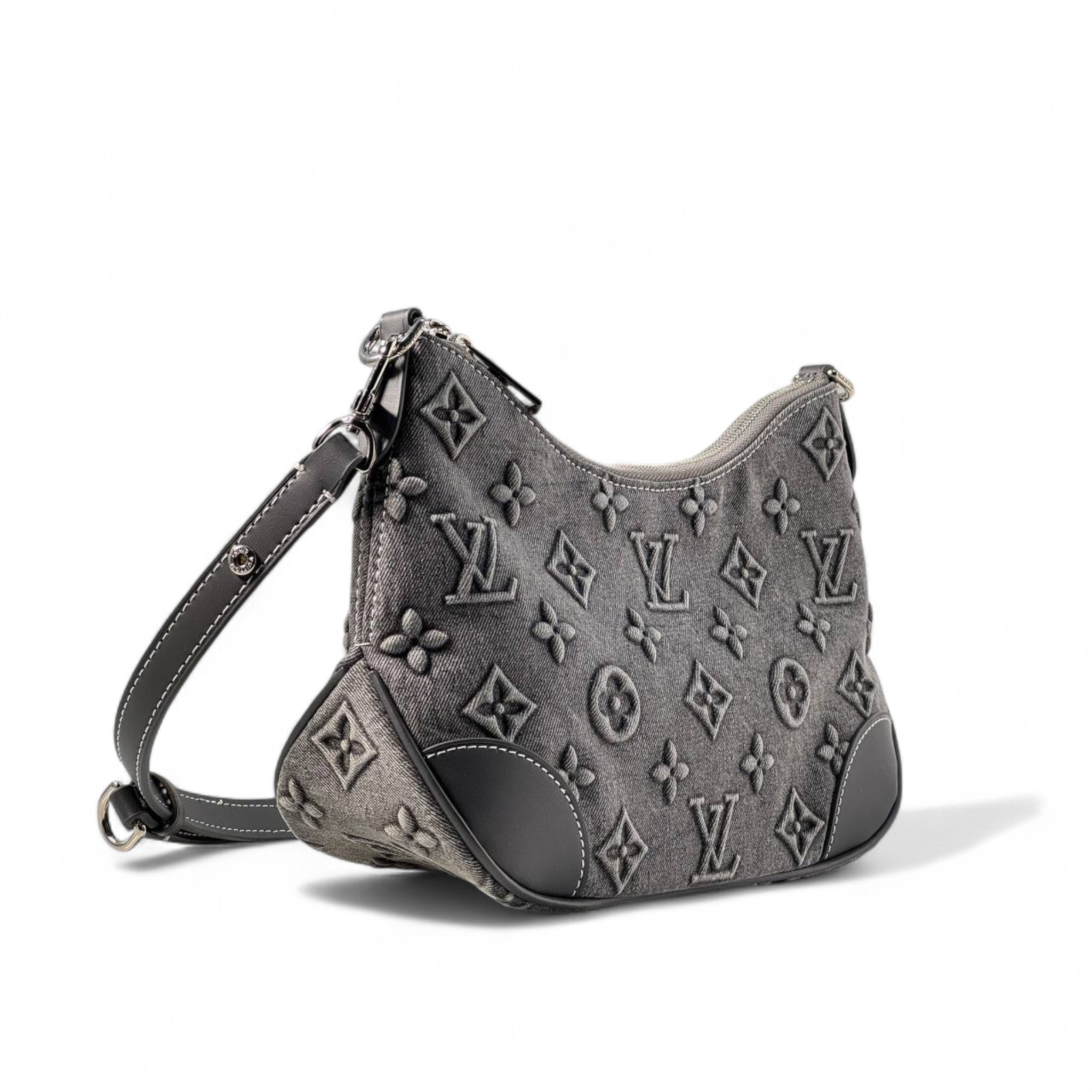 Louis Vuitton Loop Bag – Grey Monogram Denim with Leather Trim 🖤🧵
