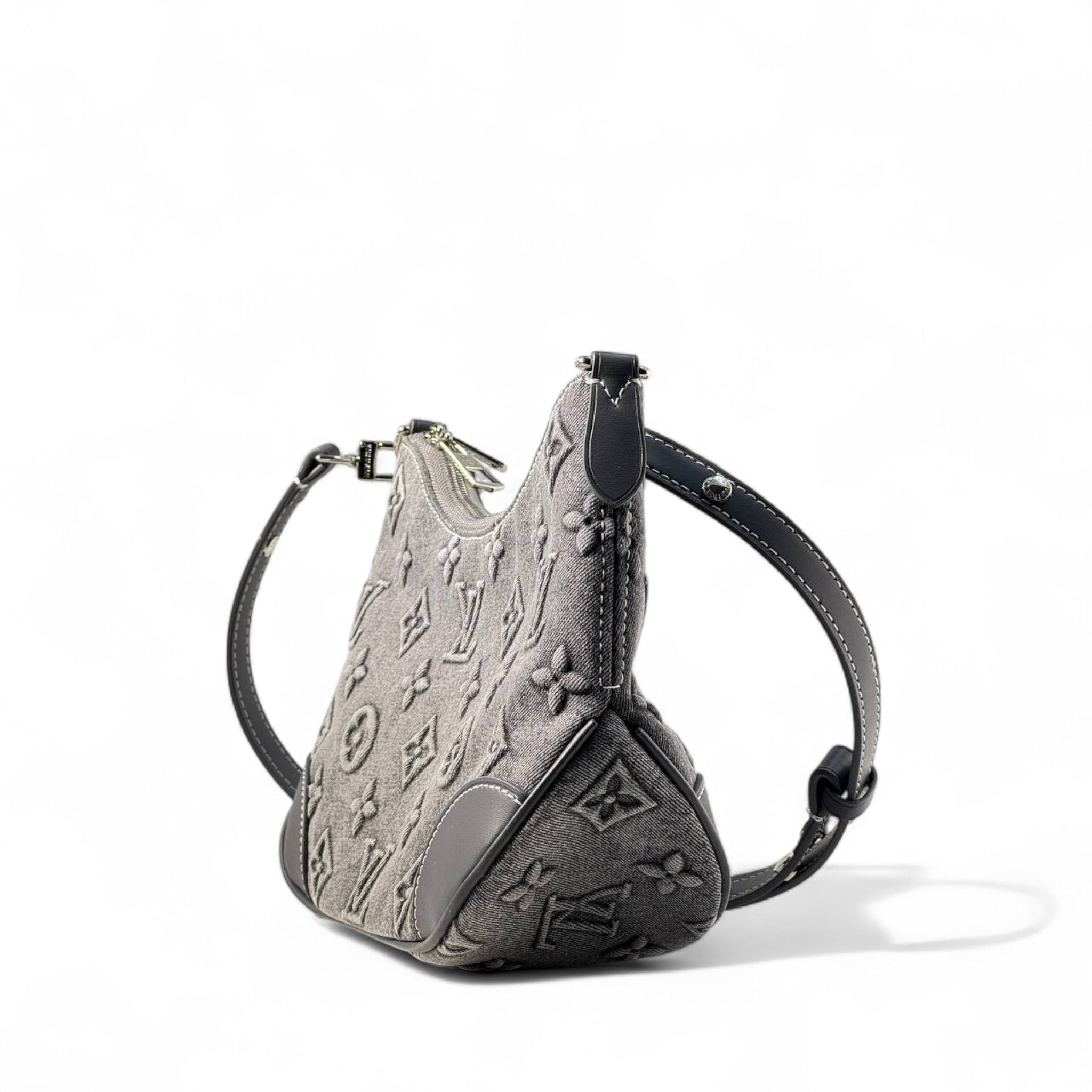 Louis Vuitton Loop Bag – Grey Monogram Denim with Leather Trim 🖤🧵