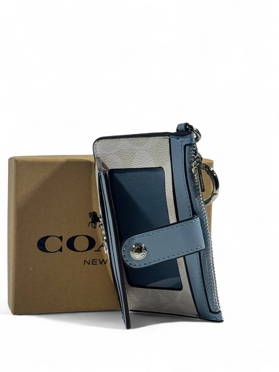 💙 Coach Signature Canvas & Leather Keychain Wallet – Beige & Blue