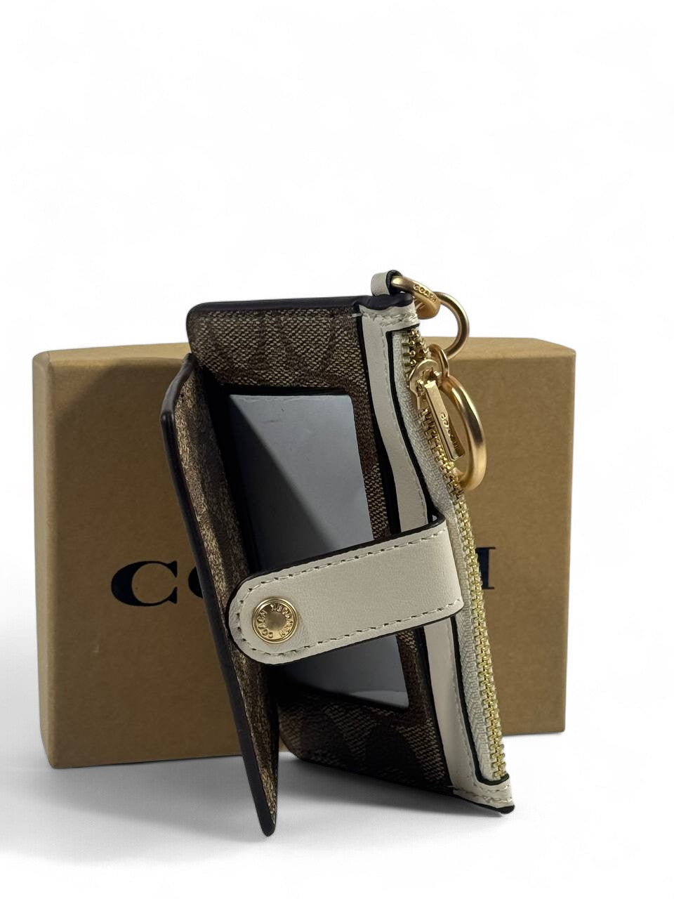 🤎 Coach Signature Canvas & Leather Keychain Wallet – Brown & Cream