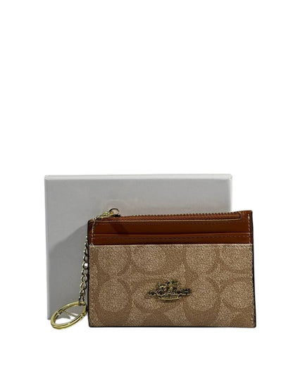 🤎 Coach Signature Canvas Keychain Zip Wallet – Beige & Tan