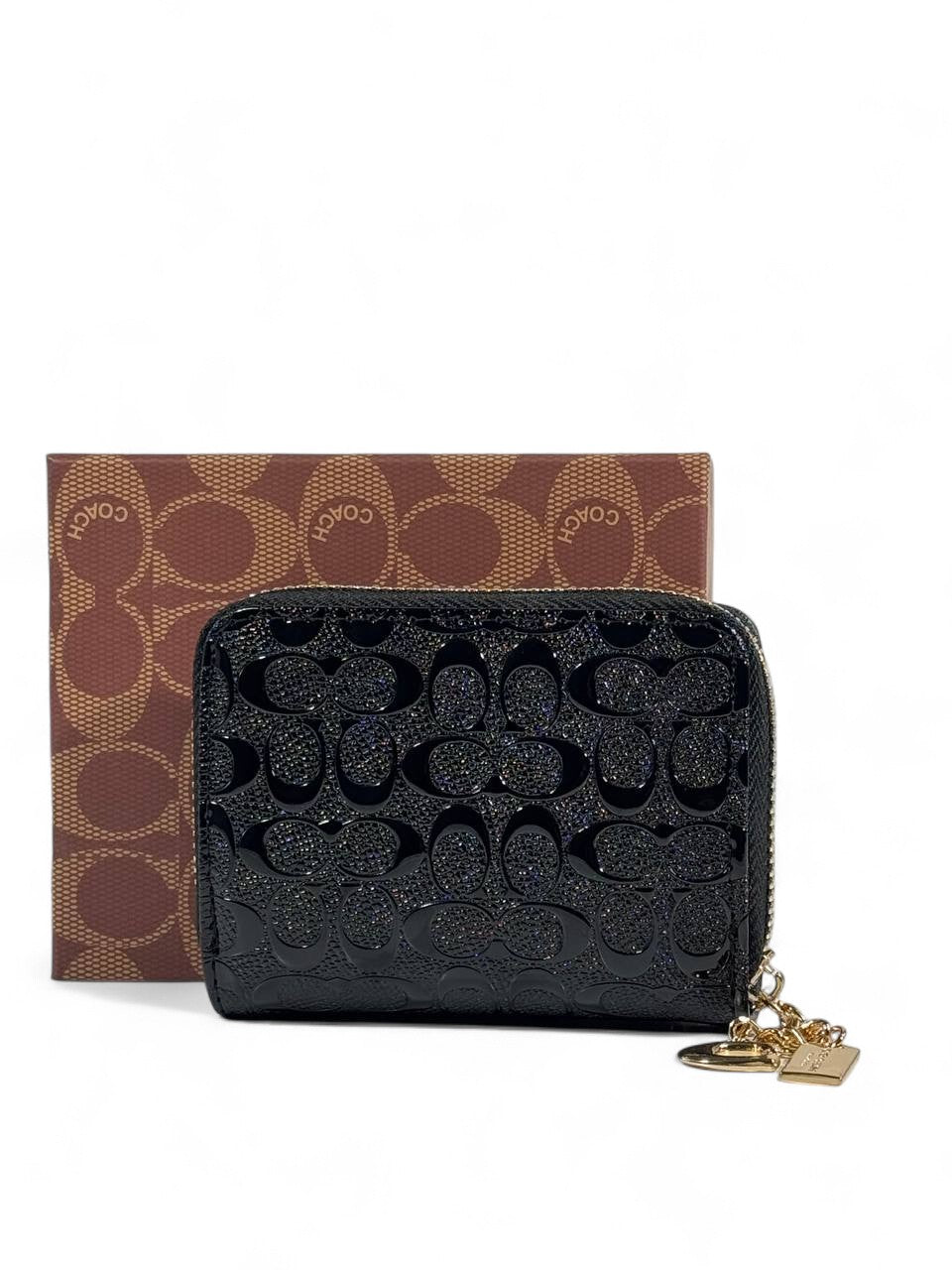 🖤 Coach Black Signature Patent Leather Zip Wallet – Glossy Chic