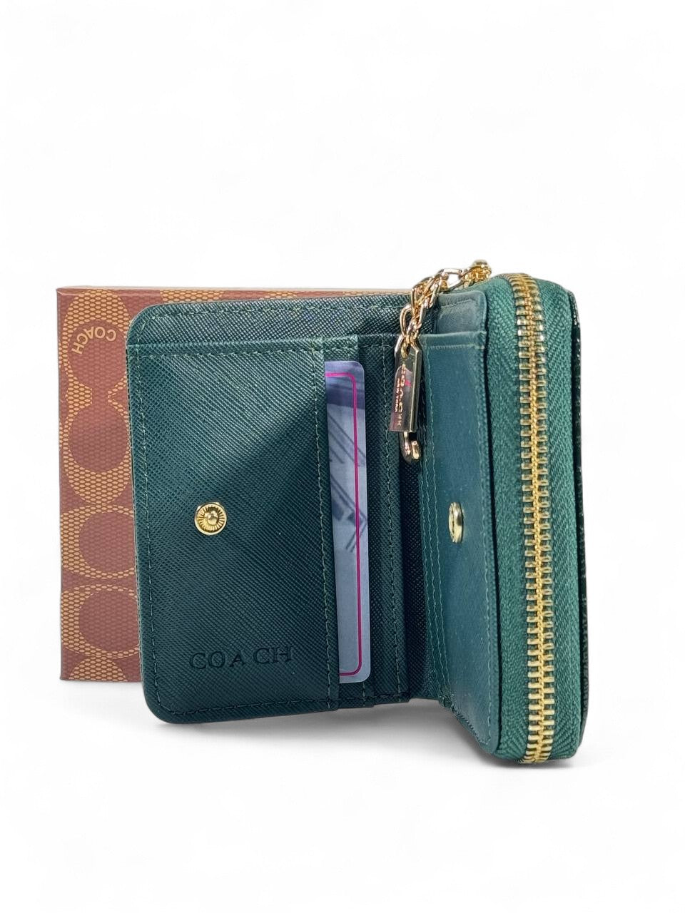 💚 Coach Green Glitter Patent Leather Zip Wallet – Limited Edition Sparkle