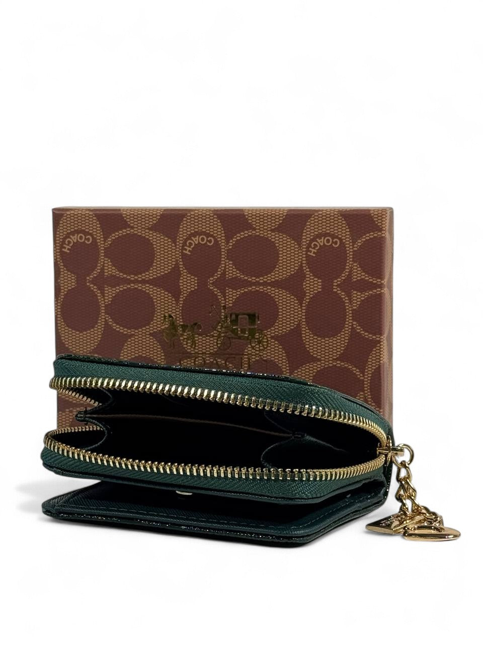 💚 Coach Green Glitter Patent Leather Zip Wallet – Limited Edition Sparkle