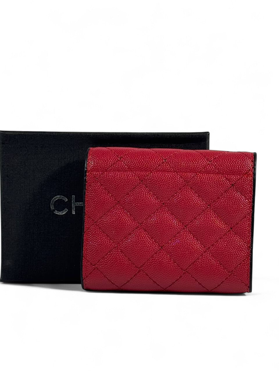 ❤️ Chanel Quilted Red Caviar Leather Wallet – Bold Elegance