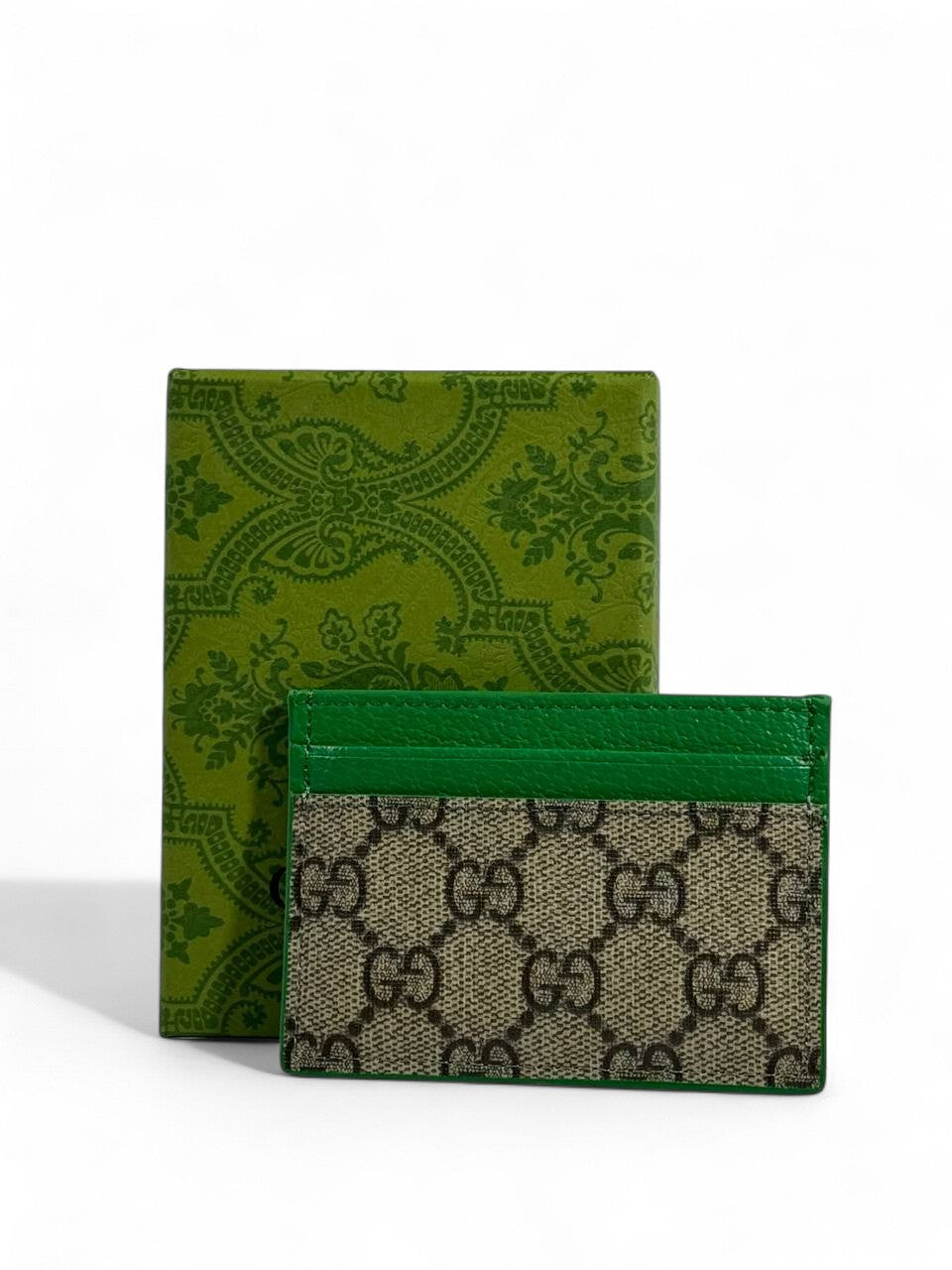 🟢 Gucci GG Supreme Card Holder – Green Edition