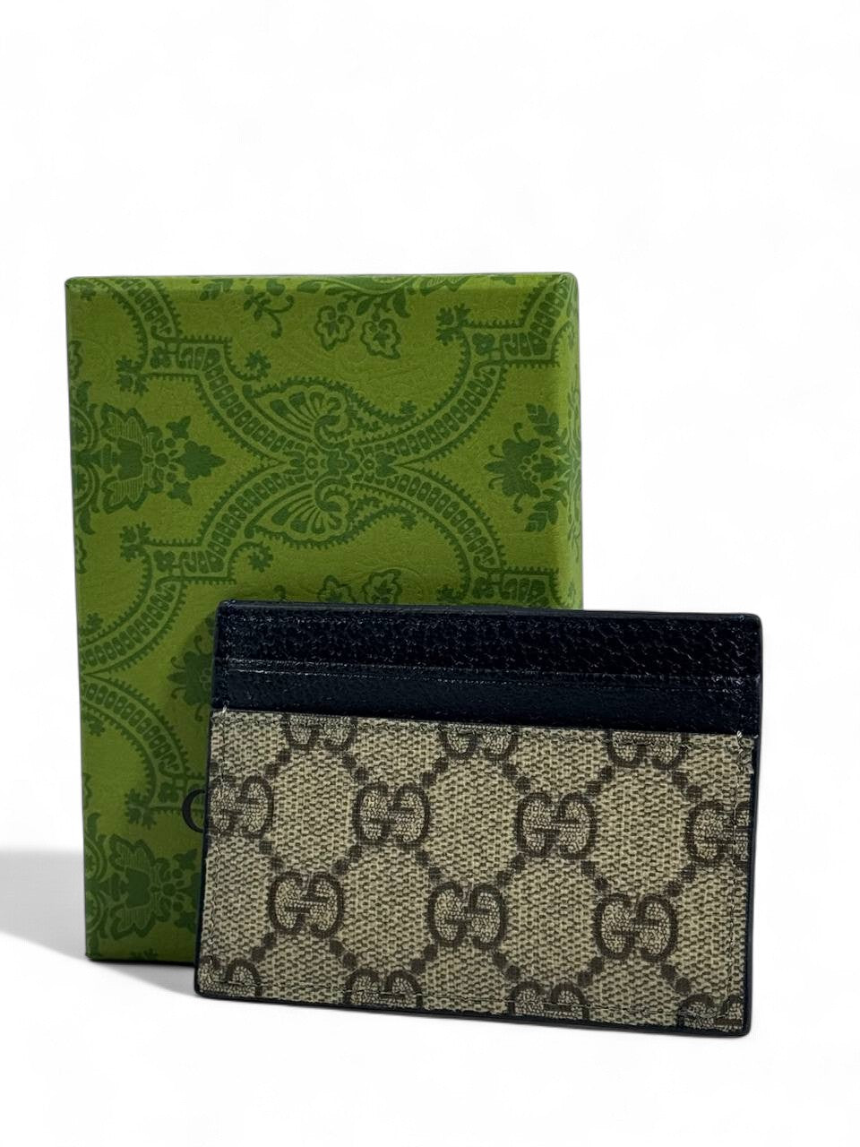 🖤 Gucci GG Supreme Card Holder – Black Edition