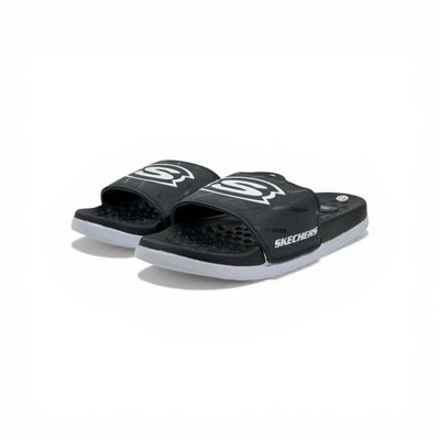 🖤⚪ Skechers Slides – Air Comfort Dual Tone Edition 🔥🩴