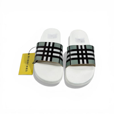 🤍✨ Burberry Slides – Check Pattern White Edition 🔥🩴