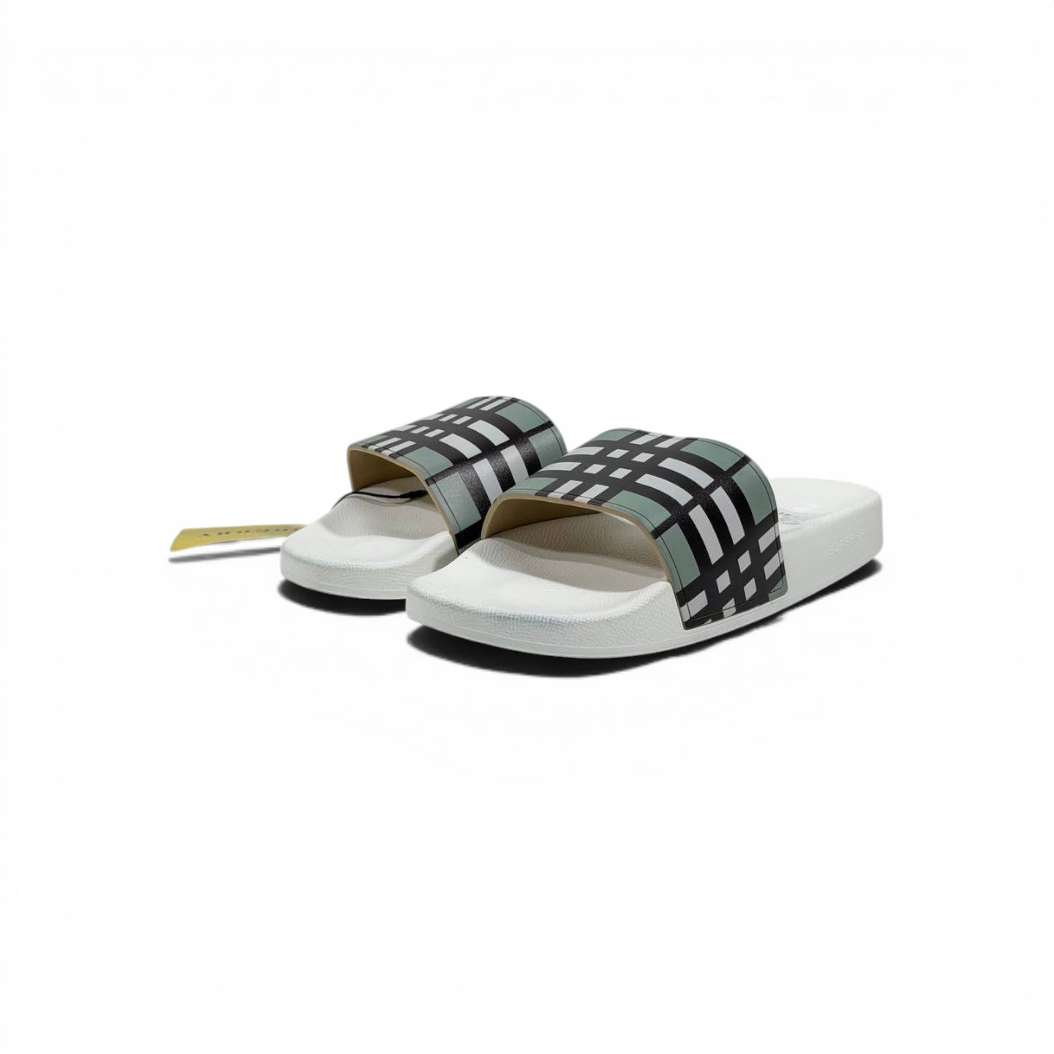 🤍✨ Burberry Slides – Check Pattern White Edition 🔥🩴