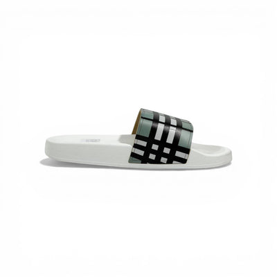 🤍✨ Burberry Slides – Check Pattern White Edition 🔥🩴