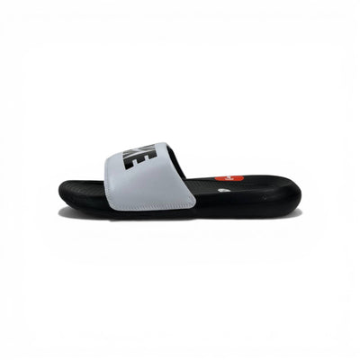 ⚪⚫ Nike Victory One Slides – White & Black Bold Edition