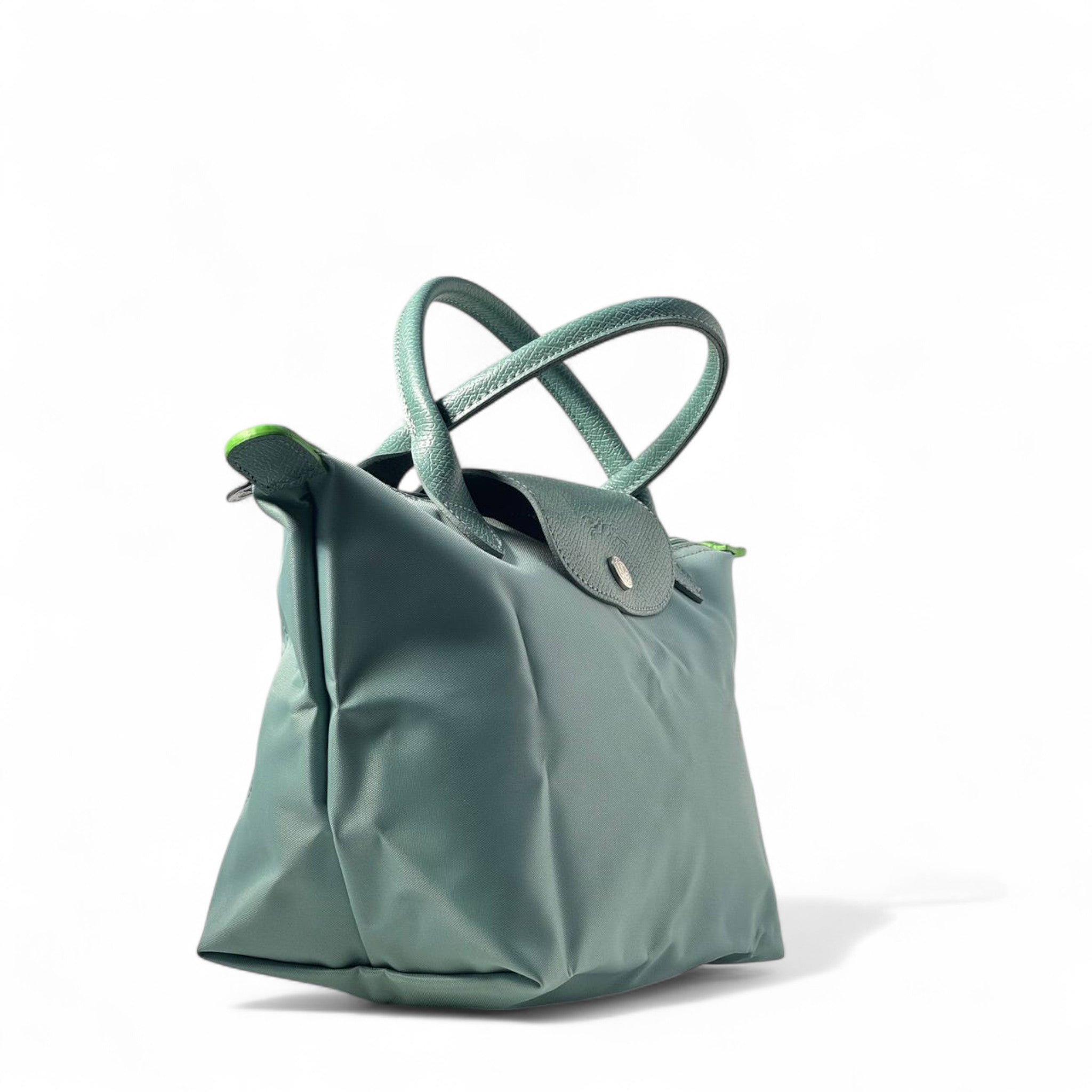 Longchamp Le Pliage Tote – Elegant Green Nylon Foldable Bag 🌿✨