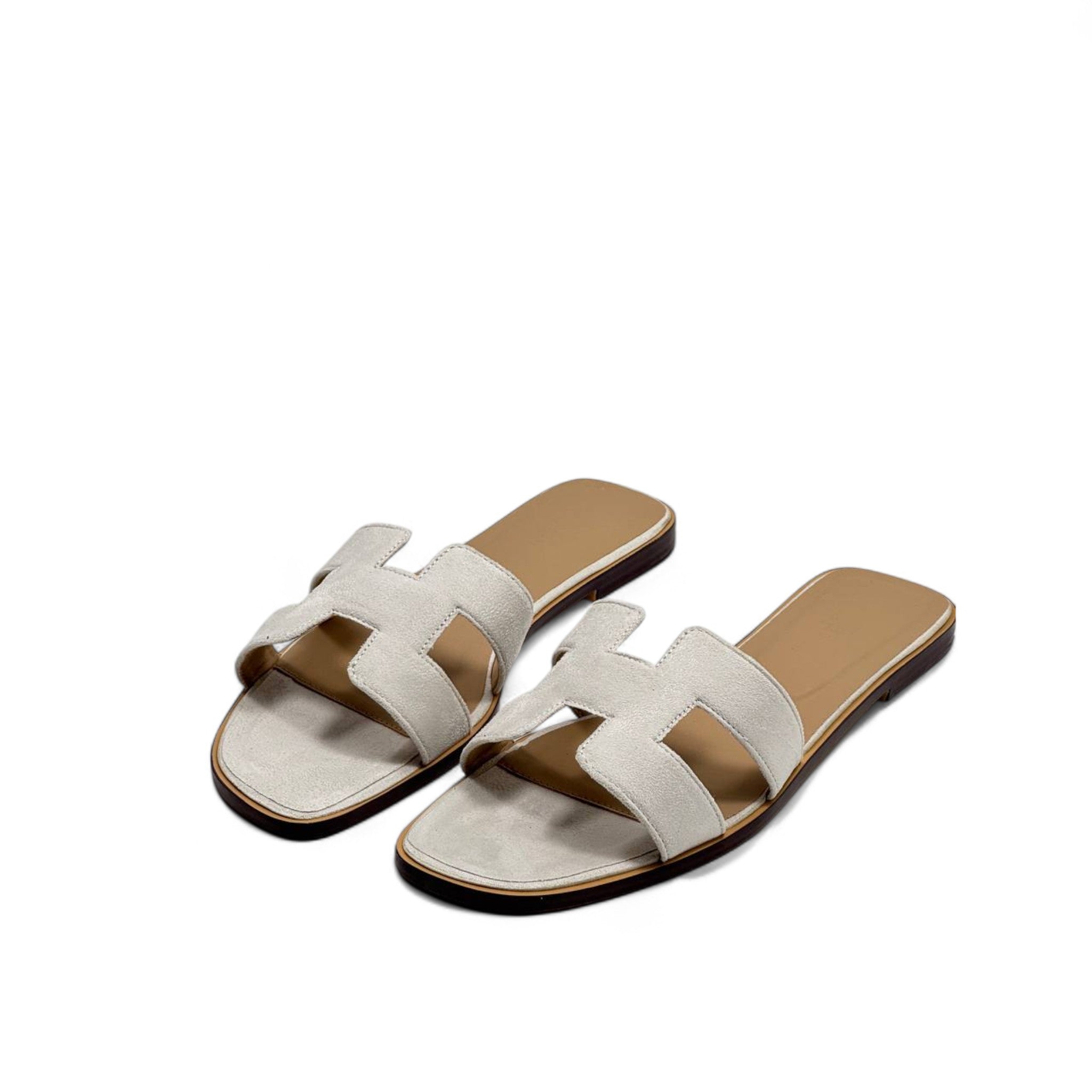 Hermès H-Style Suede Slippers – Elegant Beige Neutrals 🤍