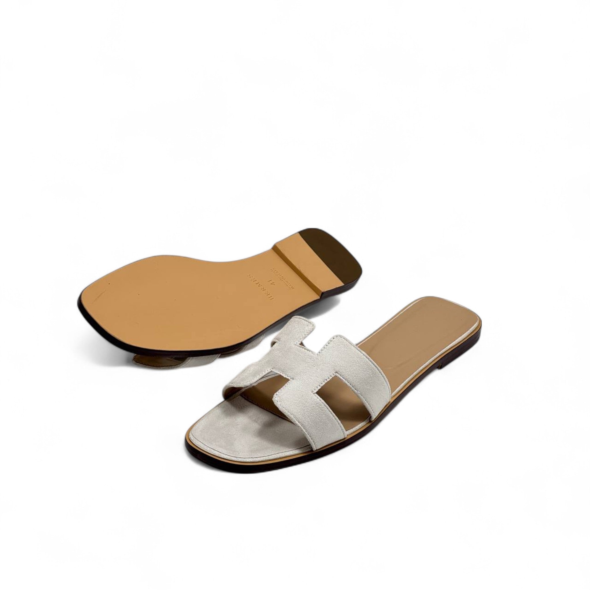 Hermès H-Style Suede Slippers – Elegant Beige Neutrals 🤍