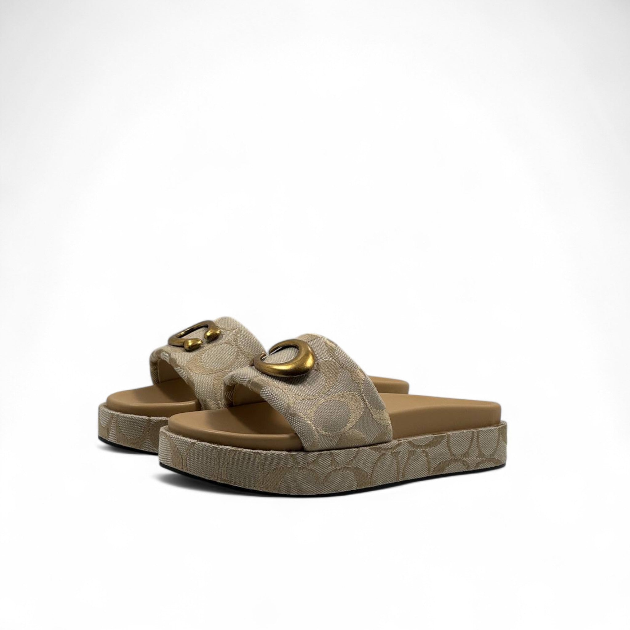 Coach Beige Signature C Platform Slippers – Gold Emblem Elegance ✨