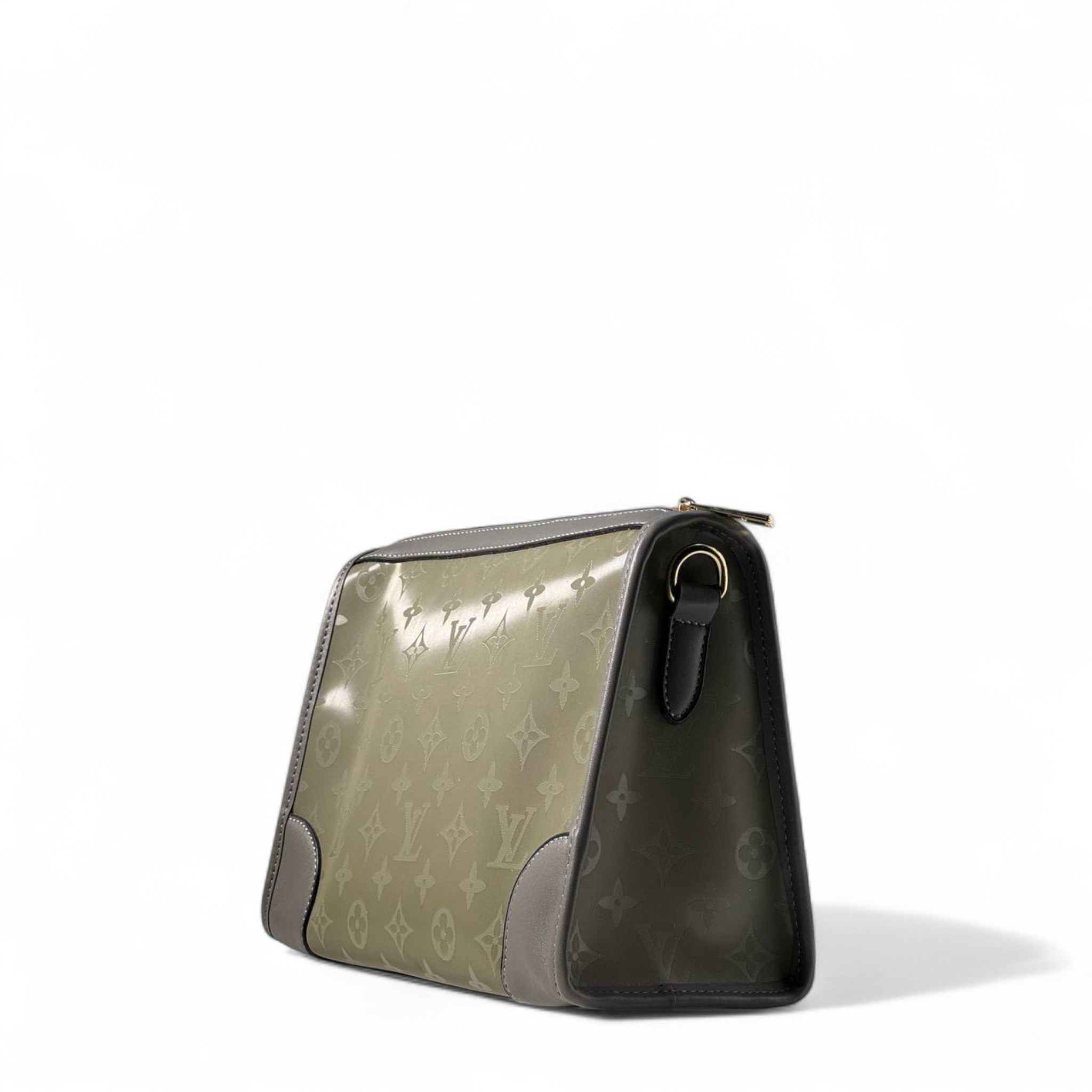 Louis Vuitton Olive Green Monogram Pouch with Corner Detailing 💚🖤