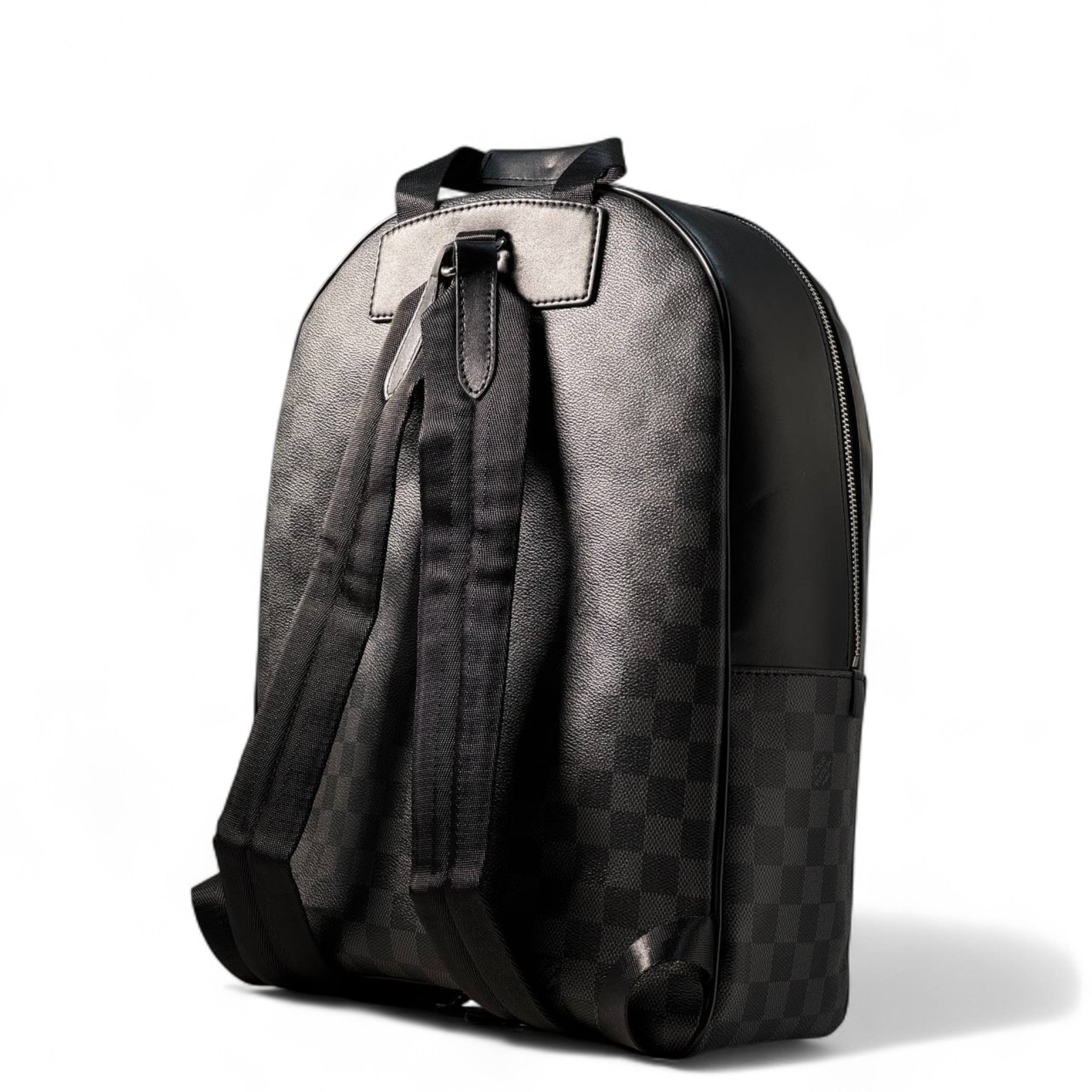 Louis Vuitton Damier Graphite Backpack – Sleek City Style 🎒🖤