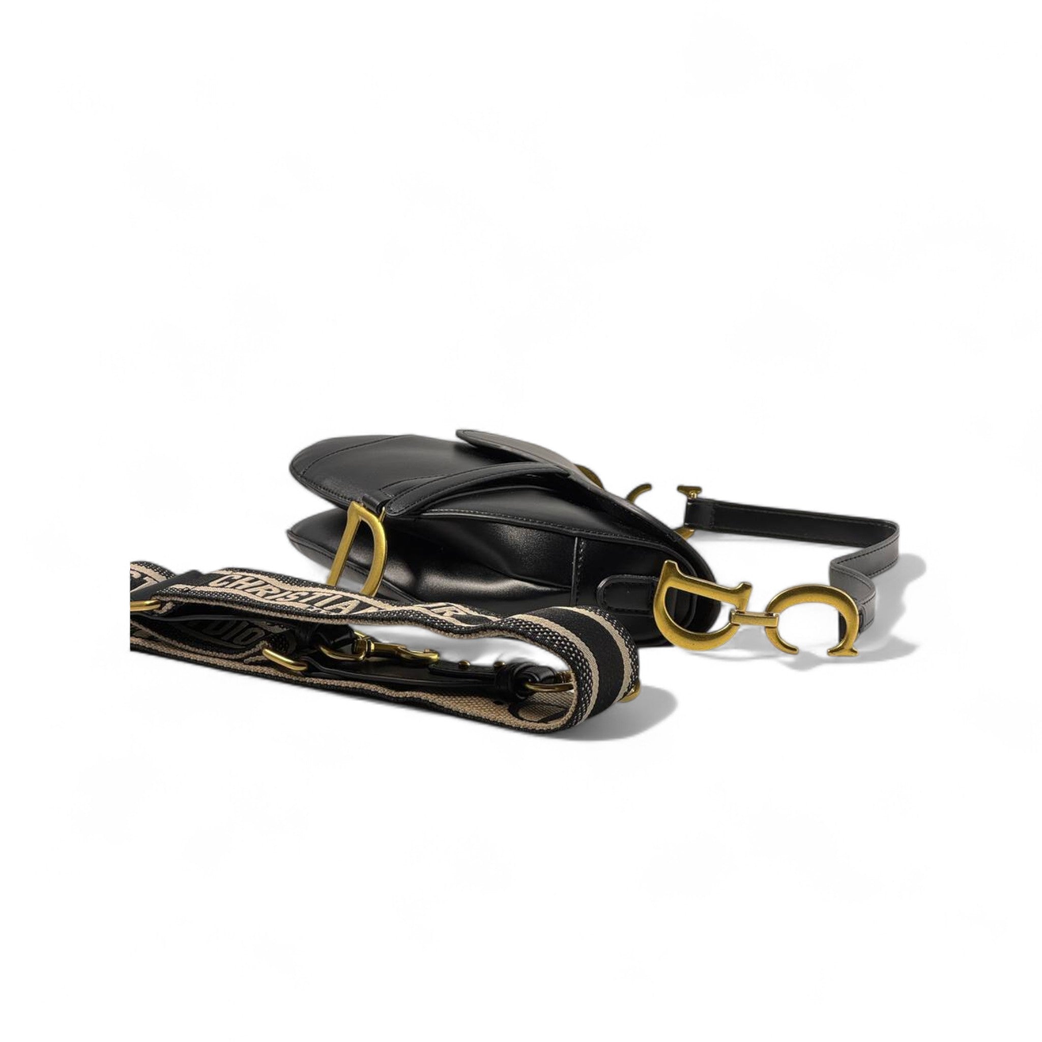 🖤 Christian Dior Black Saddle Bag – Iconic Logo Strap & Gold Hardware | Parisian Elegance