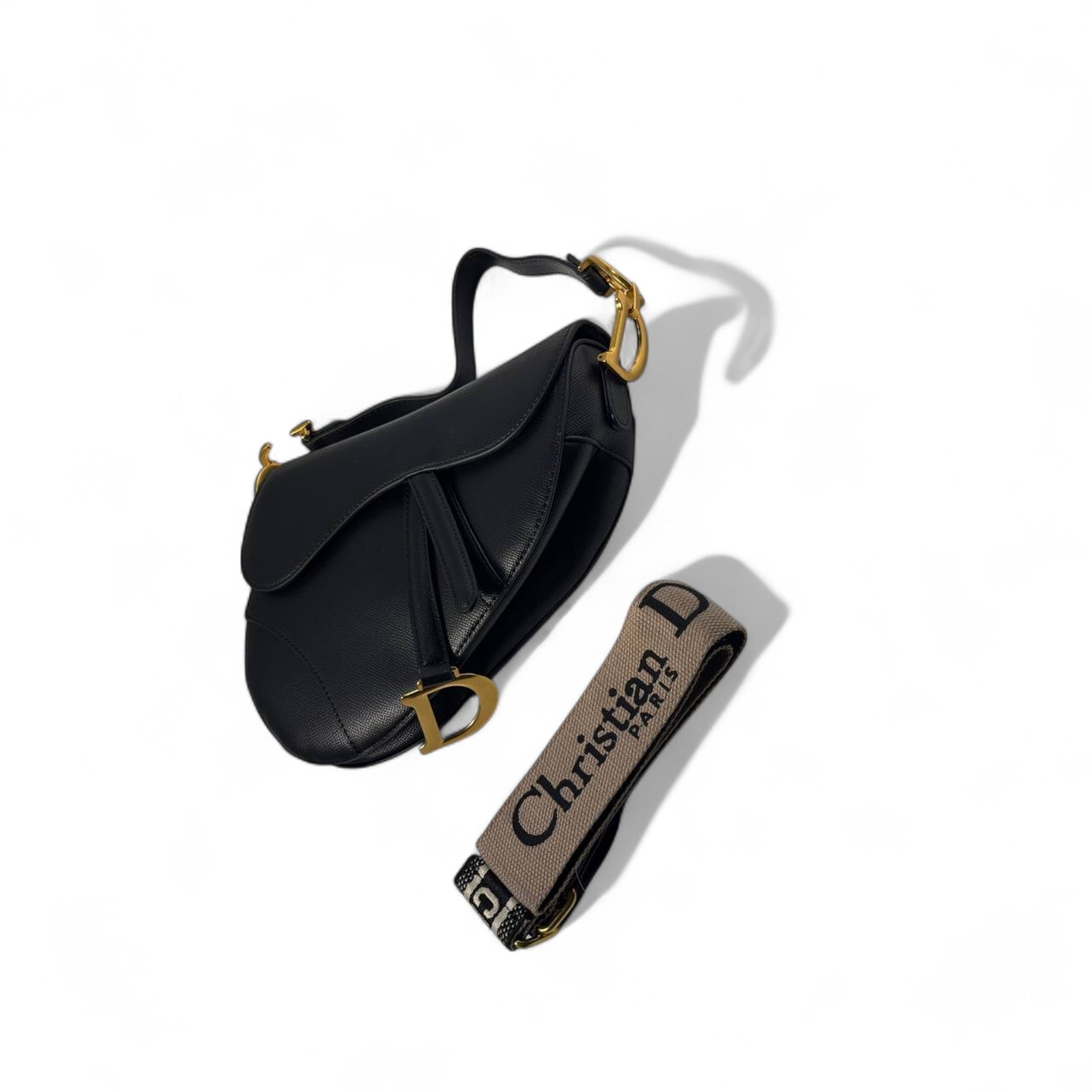 🖤 Christian Dior Grained Leather Saddle Bag – Gold Hardware & Logo Strap | Iconic Textured Elegance