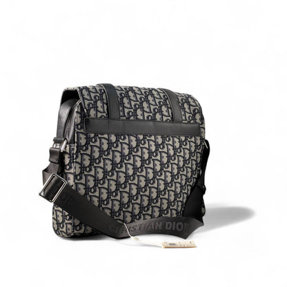 📩 Dior Oblique Canvas Messenger Bag – Monogram Edition 🖤