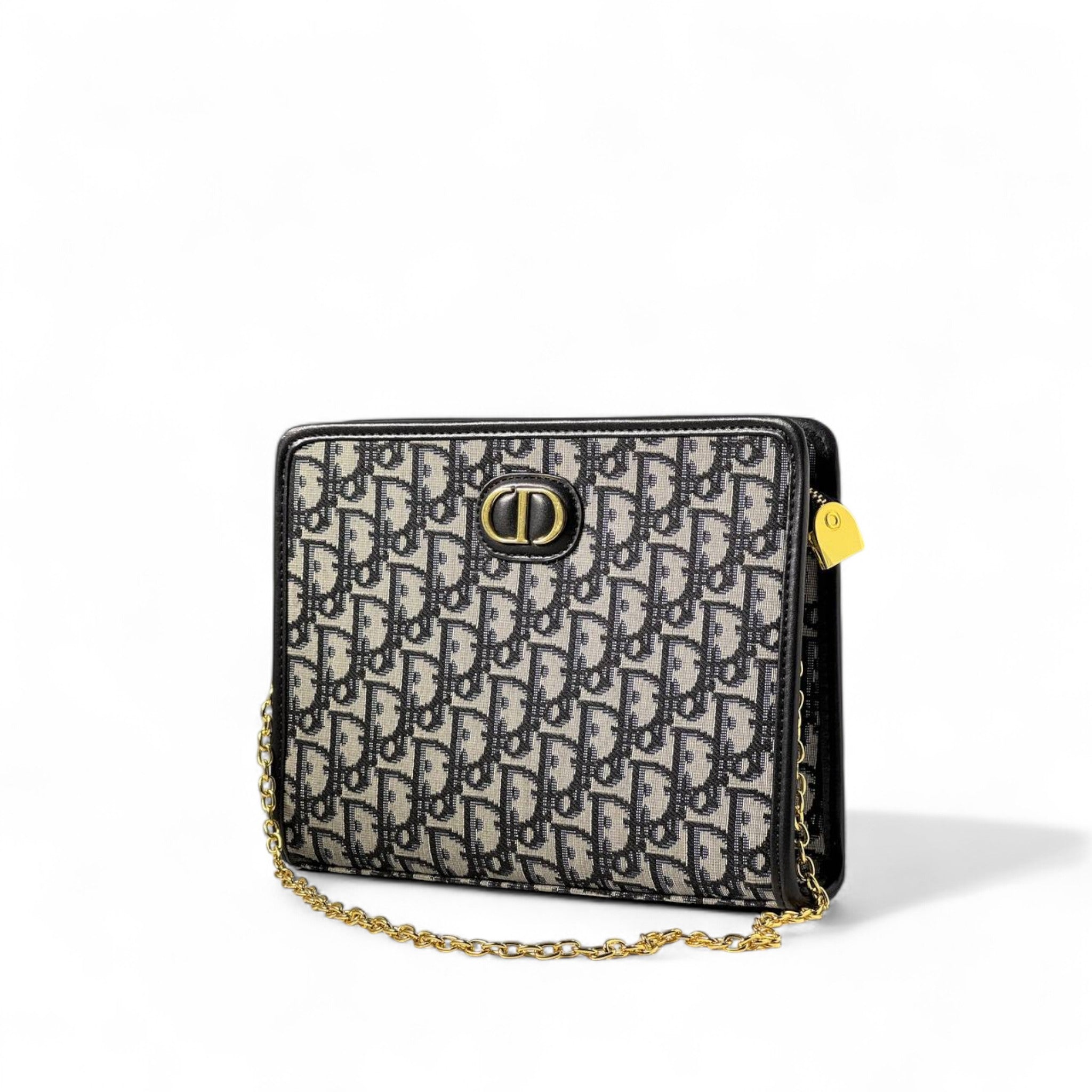 🧵 Dior Oblique Chain Clutch – Monogram Gold Edition ✨