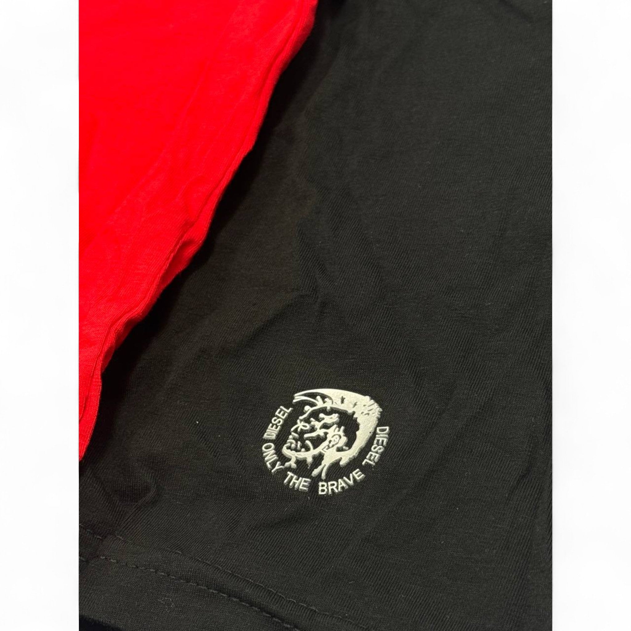 🩳 Diesel Men’s Boxer Briefs – 3-Pack Brave Logo Edition (Grey, Red, Black) 🔥