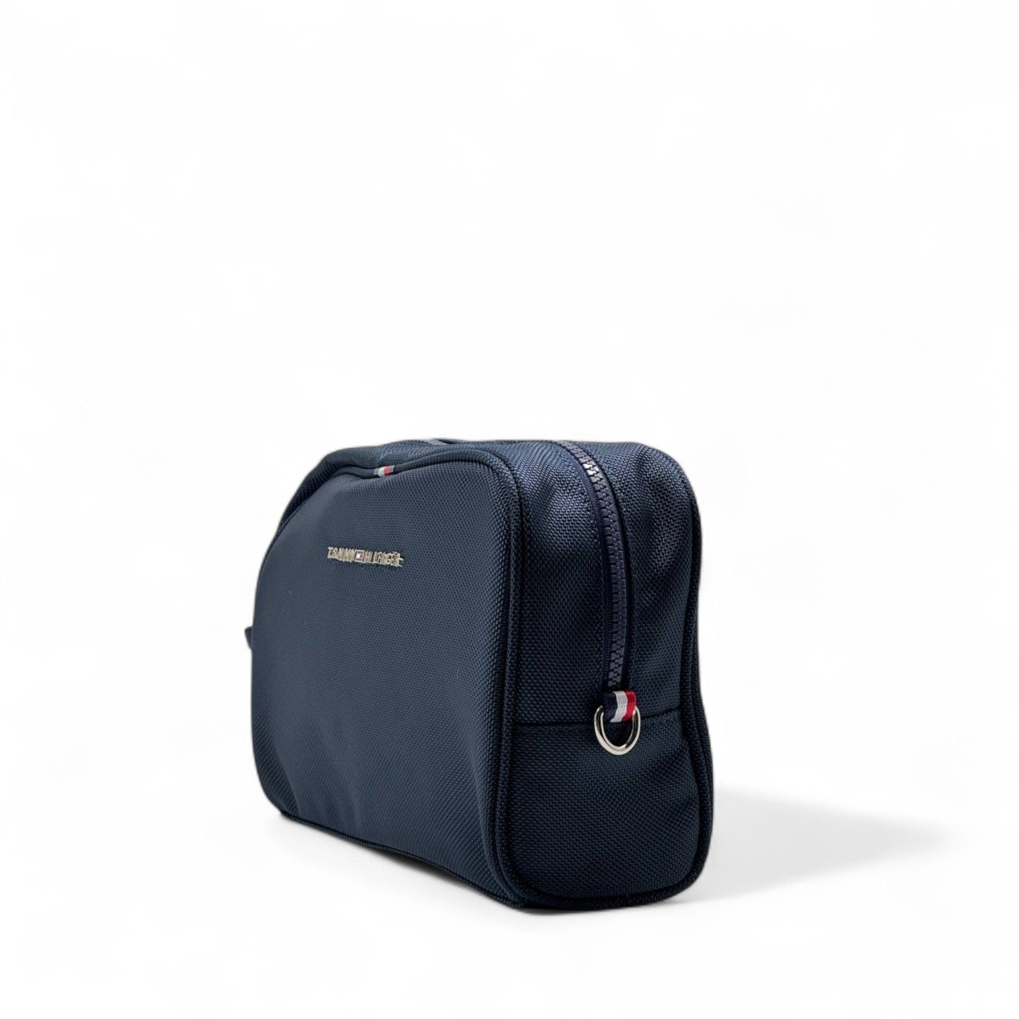 💼 Tommy Hilfiger Classic Navy Travel Pouch – Minimalist Edition 🇺🇸
