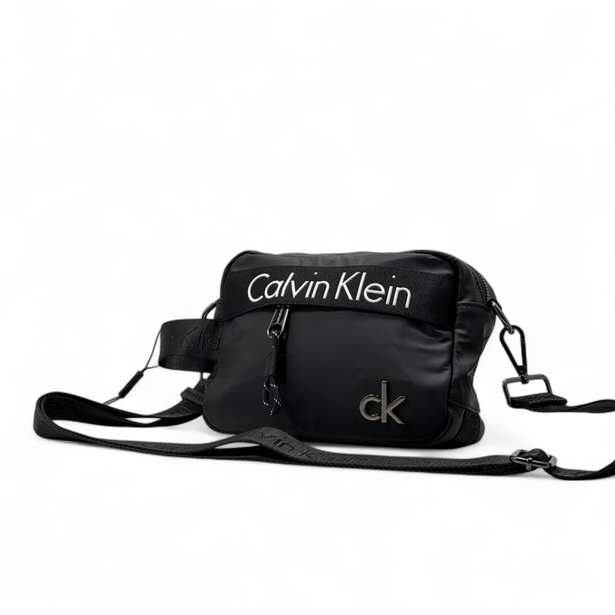 🖤 Calvin Klein Signature Crossbody Bag – Black & White Logo 🖤