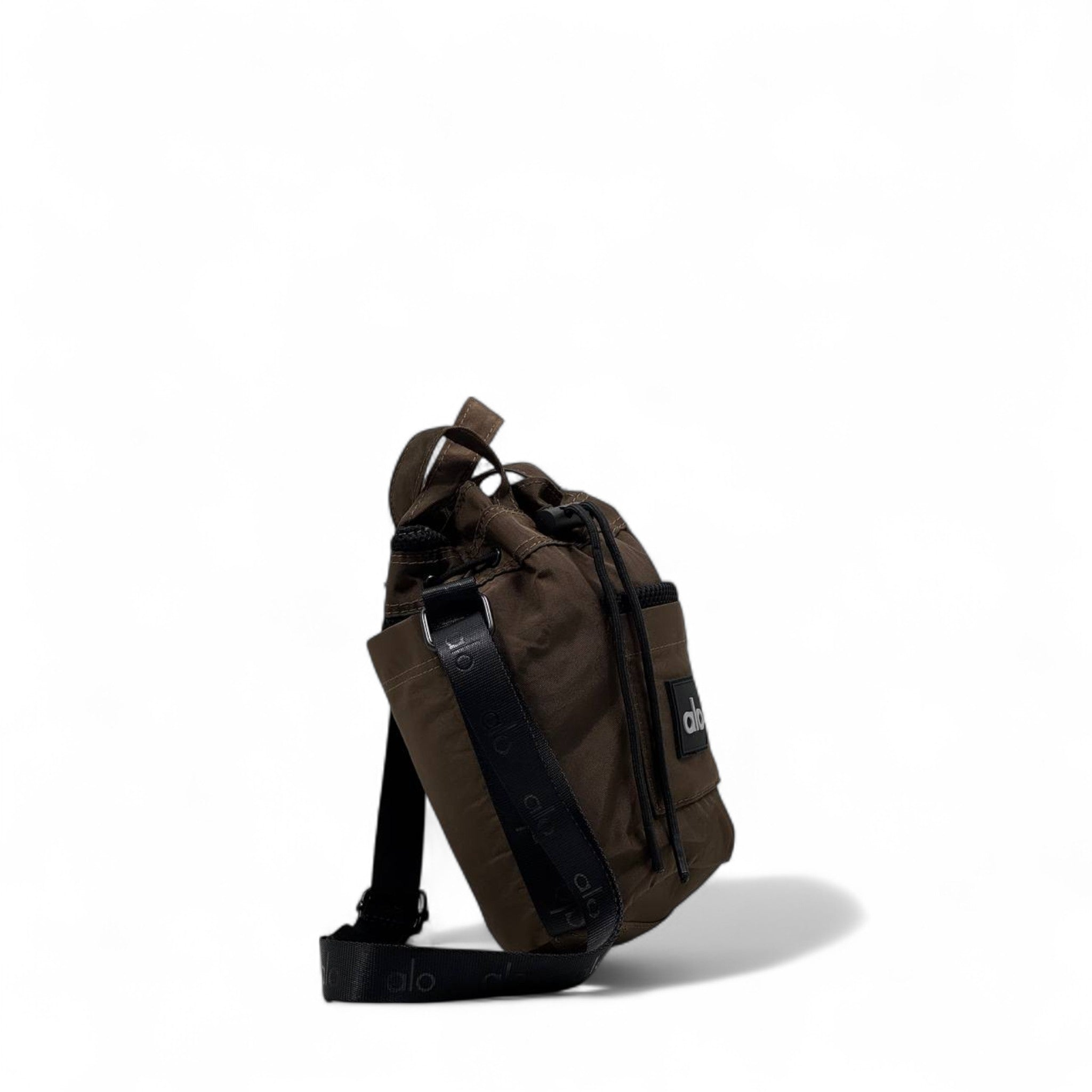 🤎 Alo Mini Bucket Bag – Cocoa Brown | Adjustable Strap & Urban Utility Style