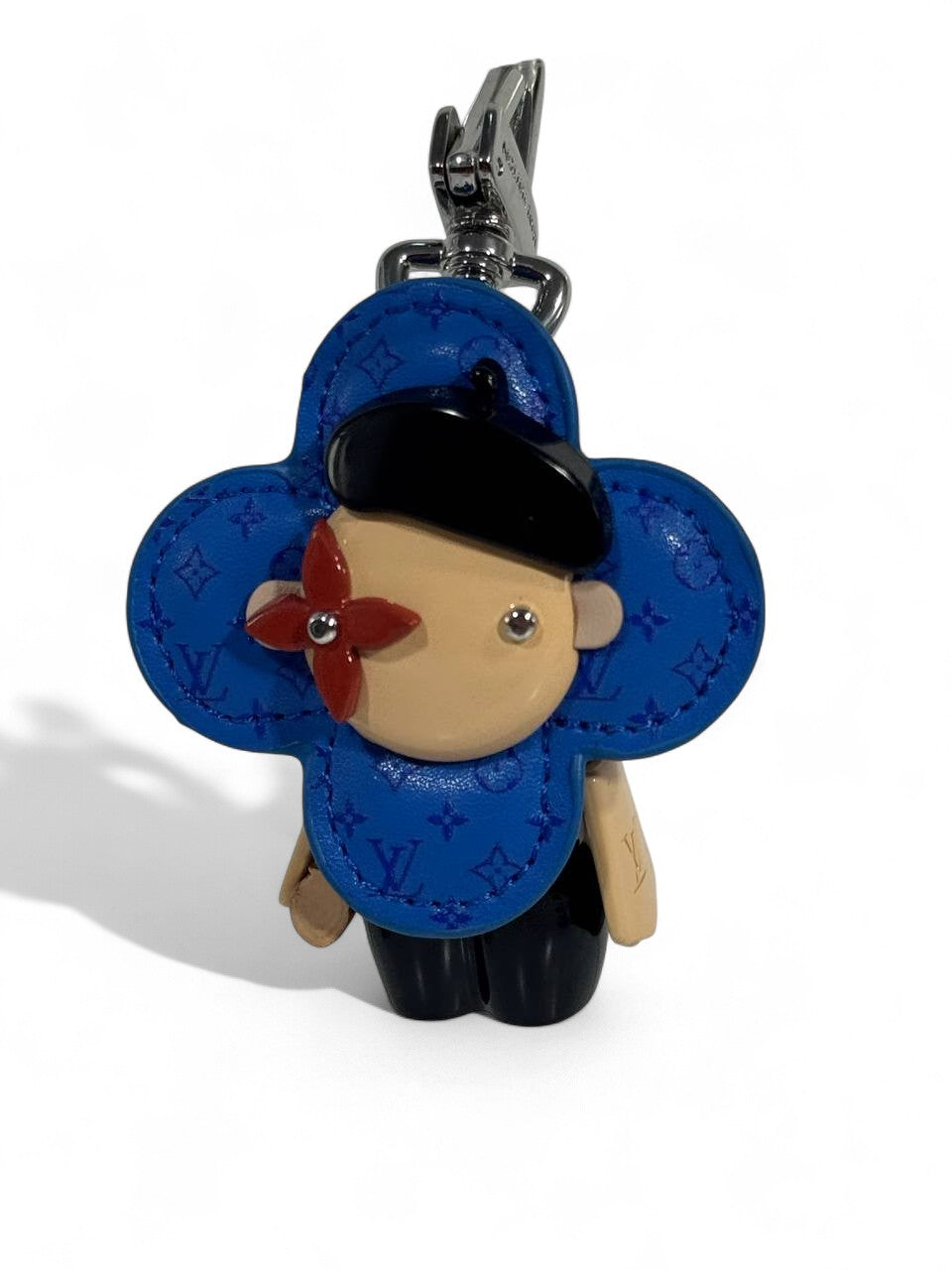 🌟 Louis Vuitton Vivienne Blue Flower Keychain – Collector’s Charm 🔑💙🌸