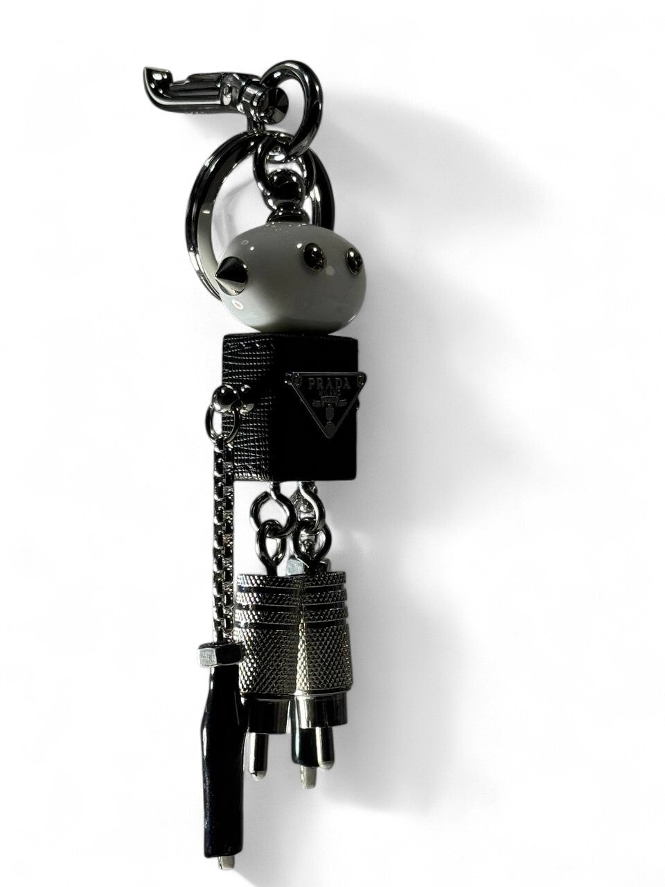 🤖 Prada Robot Keychain – Luxury Tech-Inspired Bag Charm 🔑✨
