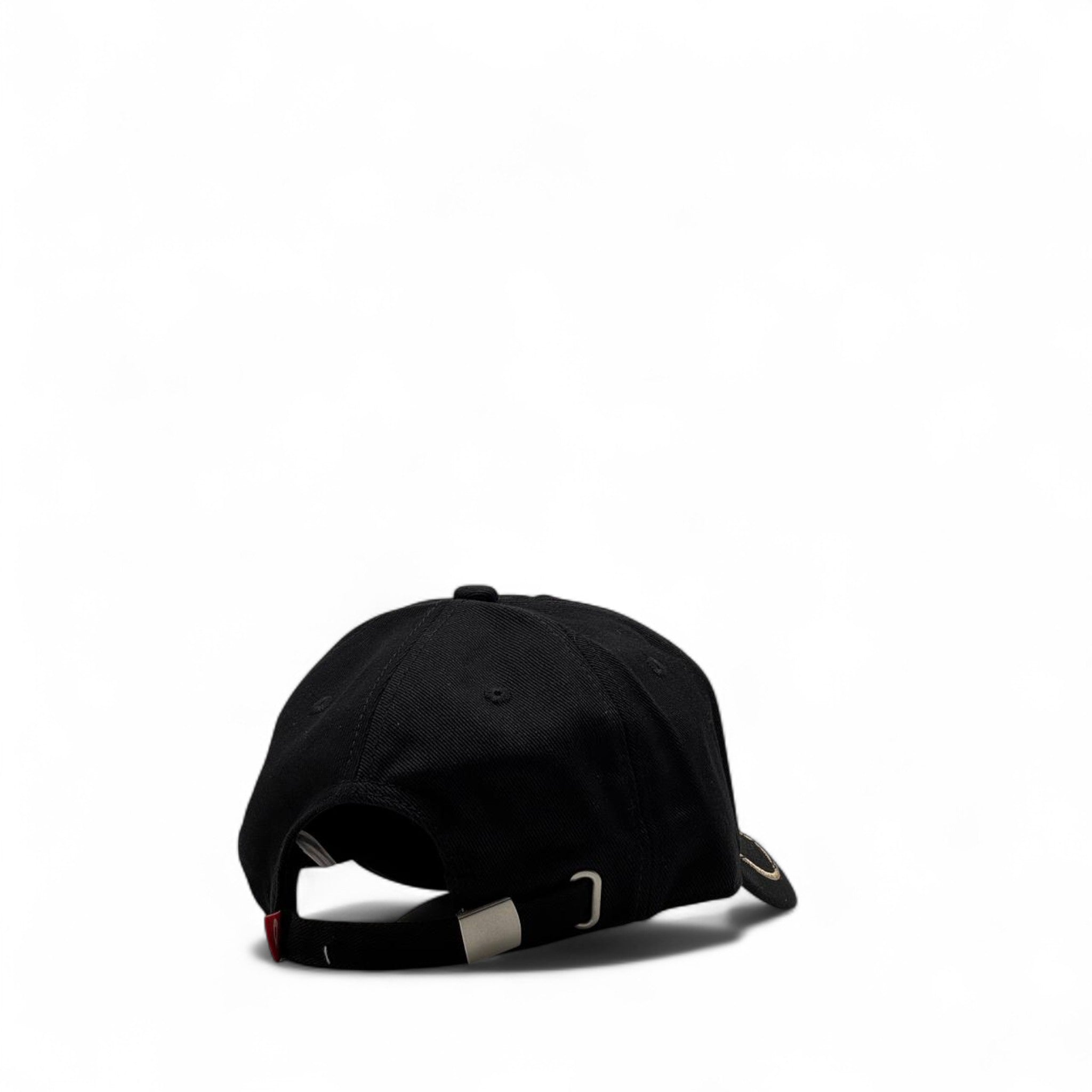 Diesel “Slow Burner” Cap 🖤🔥 – Vintage Edge with Iconic Style