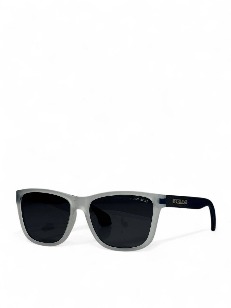 🕶️ Hugo Boss Grey & Black Sunglasses – Classic UV Protection Shades 🔑✨