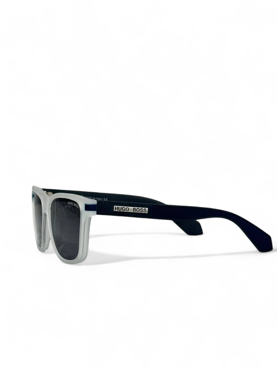 🕶️ Hugo Boss Grey & Black Sunglasses – Classic UV Protection Shades 🔑✨