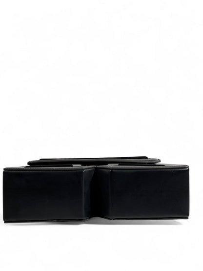 🖤 Karl Lagerfeld Iconic Black Geometric Handbag – Luxury Statement Bag ✨👜