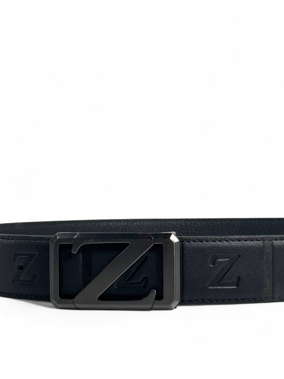 🖤 Z Style Black Belt – 110 cm | Embossed Pattern & Matte Black Buckle 🪄 | Premium Finish ✨
