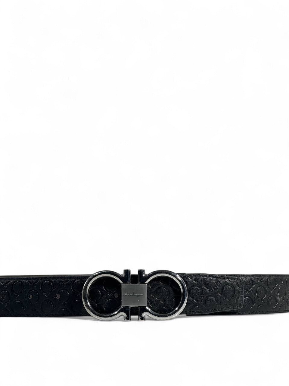 Ferragamo-Style Embossed Black Leather Belt – 125 cm 🖤✨