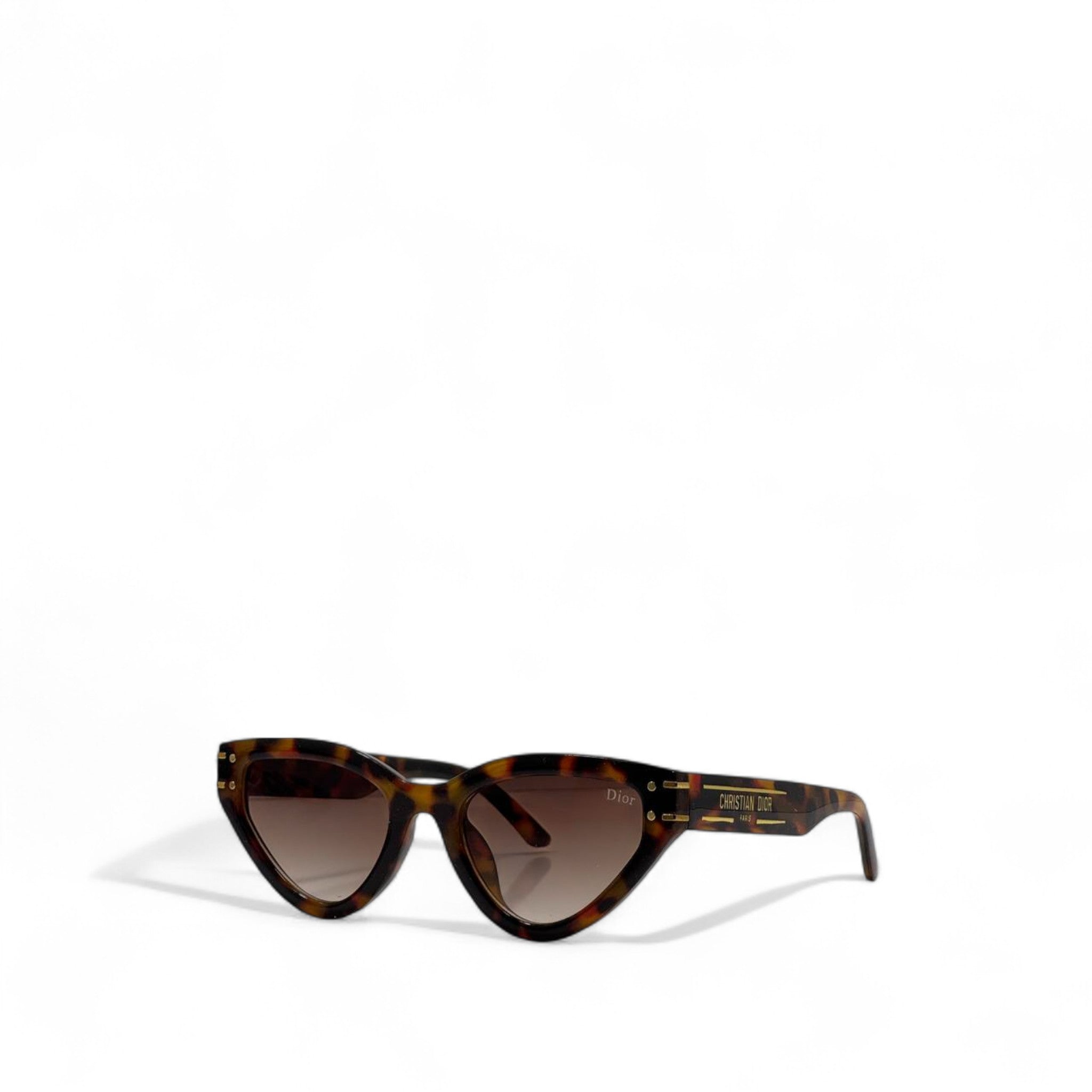 Christian Dior Cat-Eye Sunglasses 🐆🕶️ | Tortoiseshell Frame & Gold Logo Detailing